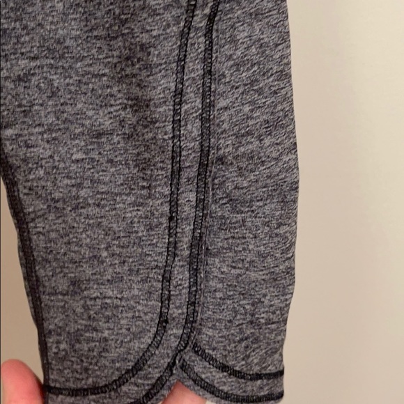 grey lululemon capris - Picture 3 of 7
